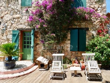 Dpt Corse du Sud (20), à vendre à Tizzano, Villa de charme 180 m² - Terrain de 1 000 m² avec dépendance et piscine 