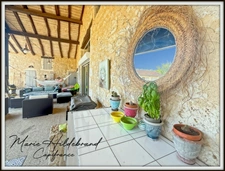 Maison en pierre de plus de 220m² - 5 chambres - jardin, piscine, dépendances - 3600m²