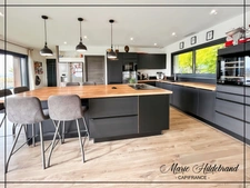 Maison contemporaine – Vue dominante, 9 000 m², piscine – Sans travaux