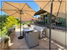 Character house + swimming pool + panoramic view + outbuildings – potential for a gîte – Tarn-et-Garonne (82)