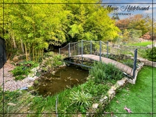 PROPRIÉTÉ CONTEMPORAINE – VUE DOMINANTE, PARC DE PRÈS D’1 HECTARE & PISCINE