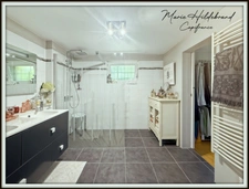 Maison en pierre de plus de 220m² - 5 chambres - jardin, piscine, dépendances - 3600m²