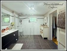 Stone house of over 210m² - 5 bedrooms - garden, swimming pool, outbuildings - 3600m²