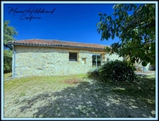 Stone house of over 210m² - 5 bedrooms - garden, swimming pool, outbuildings - 3600m²