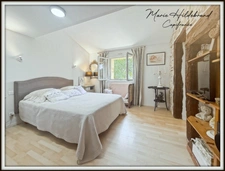 Maison en pierre de plus de 220m² - 5 chambres - jardin, piscine, dépendances - 3600m²