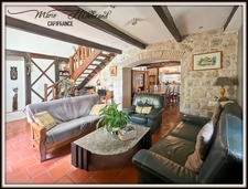 Maison avec gite ensemble habitable de 188m² - piscine - jardin au calme