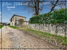 Maison en pierre familiale de 245m² - jardin de + de 1600m² - 4 chambres
