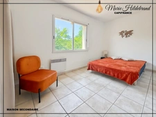 Ensemble de 2 Maisons - 8 pièces - 1hectare de terrain - à 5mn de Valence