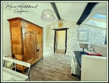 Stone house of over 210m² - 5 bedrooms - garden, swimming pool, outbuildings - 3600m²