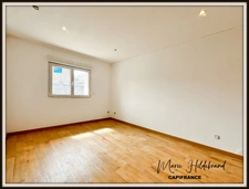115m² HOUSE COMPLETELY RENOVATED WITH COURTYARD & PARKING – IN THE HEART OF LAMAGISTÈRE