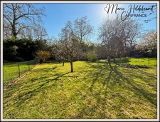 Renovated 185m² house + 1000m² garden + independent 2-room apartment + swimming pool – Valence-d'Agen