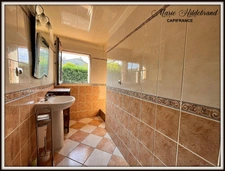 House with garden, not overlooked – village center – 2 bedrooms + office