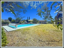 Maison en pierre de plus de 220m² - 5 chambres - jardin, piscine, dépendances - 3600m²
