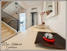 Renovated 185m² house + 1000m² garden + independent 2-room apartment + swimming pool – Valence-d'Agen