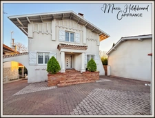 Renovated 185m² house + 1000m² garden + independent 2-room apartment + swimming pool – Valence-d'Agen