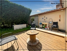 Family bungalow with heated veranda and swimming pool – 4 bedrooms + office – sought-after area of Bon-Encontre
