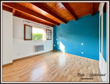 House with garden, not overlooked – village center – 2 bedrooms + office