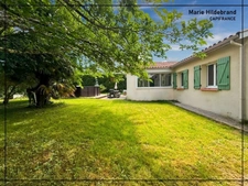 Family bungalow with heated veranda and swimming pool – 4 bedrooms + office – sought-after area of Bon-Encontre