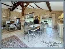 Stone house of over 210m² - 5 bedrooms - garden, swimming pool, outbuildings - 3600m²