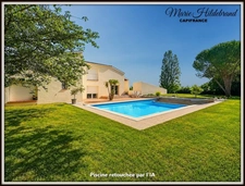 Architect-designed house with character – 285 m² of living space – Panoramic views – Swimming pool – Large garage