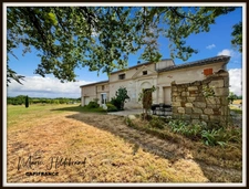 Propriété 200m² habitable - 3 chambres - 4 hectares et dépendances
