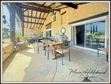 Maison en pierre de plus de 220m² - 5 chambres - jardin, piscine, dépendances - 3600m²