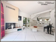 Architect-designed house with character – 285 m² of living space – Panoramic views – Swimming pool – Large garage
