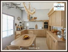 Character property with 5,500 m² of grounds, swimming pool, 7 bedrooms and separate living area