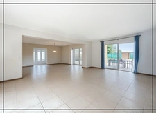 Maison familiale de 212m² avec jardin 1200m² et piscine - 6 chambres
