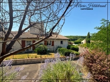 Ensemble de 2 Maisons - 8 pièces - 1hectare de terrain - à 5mn de Valence