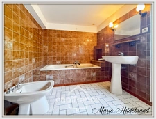 Maison de caractère de 130m² - 3 chambres - garages - jardin