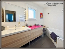 MAISON FAMILIALE 150m² - 5 CHAMBRES AVEC JARDIN & PISCINE - quartier LA SALEVE