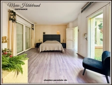 Architect-designed house with character – 285 m² of living space – Panoramic views – Swimming pool – Large garage
