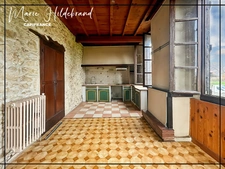 Maison en pierre familiale de 245m² - jardin de + de 1600m² - 4 chambres