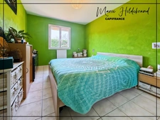 Family bungalow with heated veranda and swimming pool – 4 bedrooms + office – sought-after area of Bon-Encontre