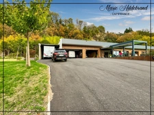 PROPRIÉTÉ CONTEMPORAINE – VUE DOMINANTE, PARC DE PRÈS D’1 HECTARE & PISCINE
