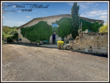 Maison avec gite ensemble habitable de 188m² - piscine - jardin au calme