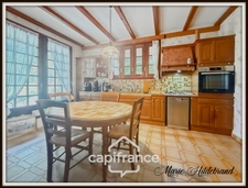 Maison de Caractère – 290 m², 8 Chambres, Jardin 7500 m², Vue Imprenable