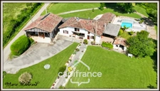 Propriété de charme 250m² habitable, avec piscine, 3 hectares de terrain et potentiel d'activité touristique