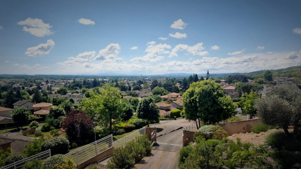 Propriété 10 pièces BEYNOST avec vue splendide dégagée sur environ 1900m² de terrain à vendre  (01)