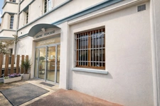 Maison médicale – ERP médical classe 5 – 551 m² – Lyon 8e – cabinets avec point d’eau – Prêt à exploiter