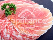 Fonds de commerce de charcuterie traiteur avec 4 marché et production à vendre proche de VIENNE (38)
