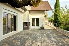 Maison à vendre avec vues panoramique de 15 pièces BEYNOST (01) plus de 371m² habitable