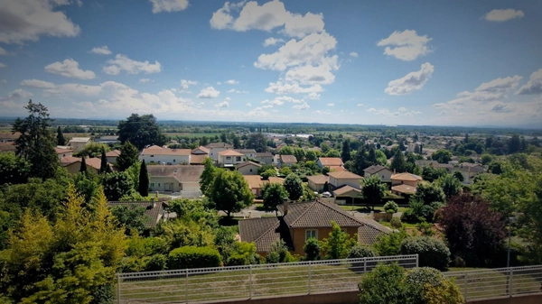 Propriété 10 pièces BEYNOST avec vue splendide dégagée sur environ 1900m² de terrain à vendre  (01)