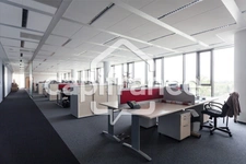 bureau  tés tranquille  à vendre MEXIMIEUX (01)