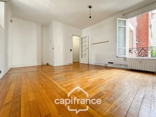 Appartement à vendre 2 pièces, 53 m2, VINCENNES (94), Avenue de la République, 1er étage avec ascenseur, cave et au calme