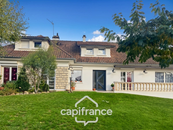 Secteur Golf d’Ormesson-sur-Marne, maison familiale 215 m², calme absolu, terrain 1 060 m²