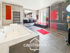 LE PERREUX SUR MARNE (94) LE PERREUX-SUR-MARNE – MAISON FAMILIALE DE 262,50 M² EN PARFAIT ETAT– 4 SUITES – JARDIN AVEC PISCINE HORS SOL – GARAGE DOUBLE