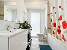 Exclusivité – Duplex en rez-de-jardin avec extérieur privatif et stationnement à Ivry-sur-Seine (94), avenue Jean-Jaurès