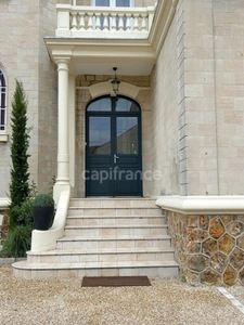 Propriete de prestige | 8 pièces | Golf de L'Isle-Adam | Parc arboré et paysagé 